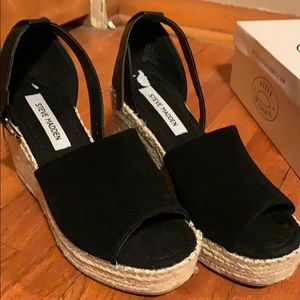 Black Steve Madden wedges